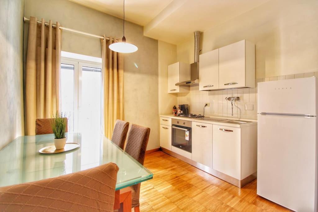 רומא Paglia45 Apartment At Trastevere By Yourhost מראה חיצוני תמונה