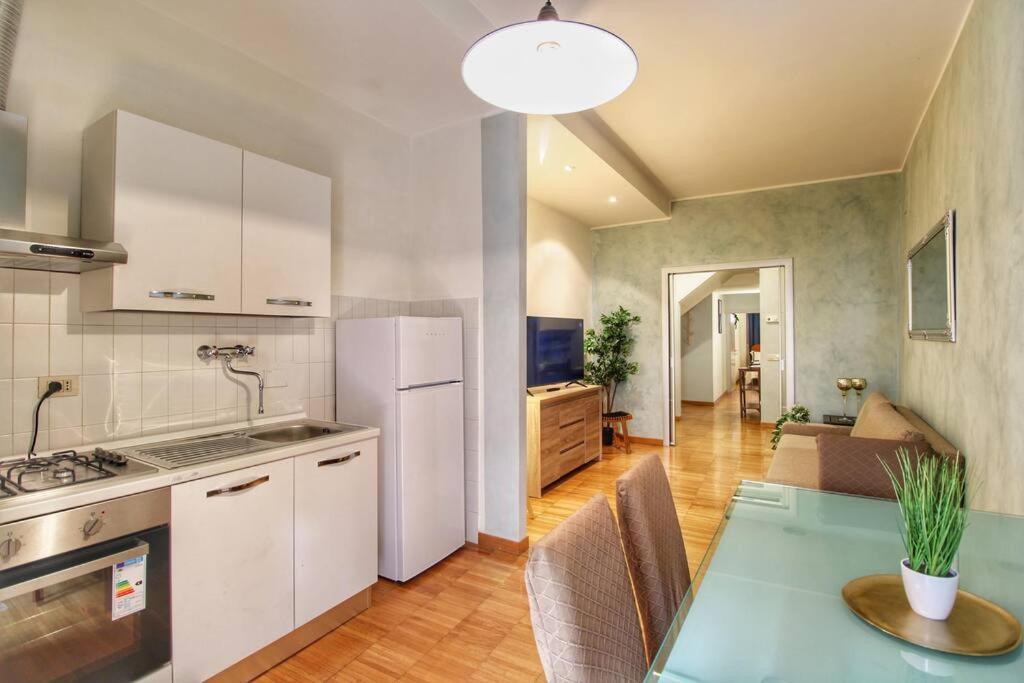 רומא Paglia45 Apartment At Trastevere By Yourhost מראה חיצוני תמונה